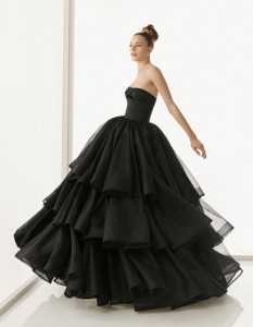 чёрное свадебное платье
