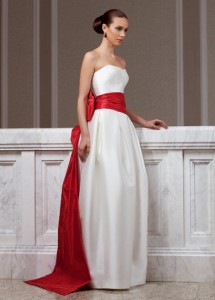 красно-белое свадебное платье
